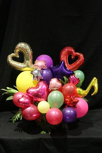フルーツのような印象を与えるバルーンギフト
